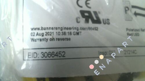 3066452 / QS18VP6LPQ8 Retroreflective, Polarized Optical Sensor