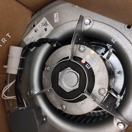 V700011 DA 7/7 CM 147 Watt 4 P IP 20 Ventilator