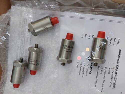 2285M8-4P-20F Accelerometer