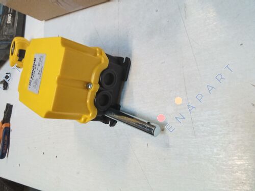 B FCN25P2 FCN LIMIT SWITCH 25 RPM 2 CONT. NC C/WHITE